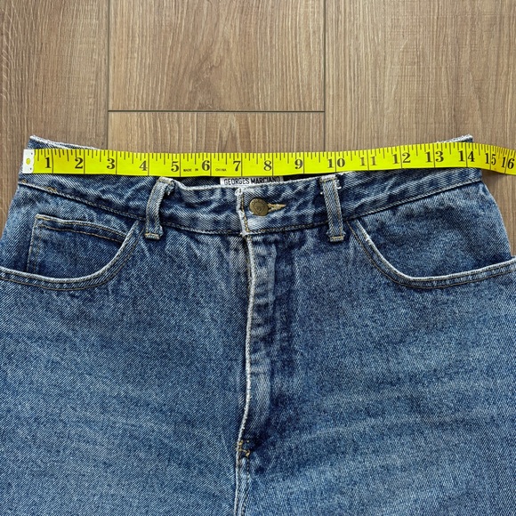 GUESS Vintage Blue Jeans - Picture 11 of 13